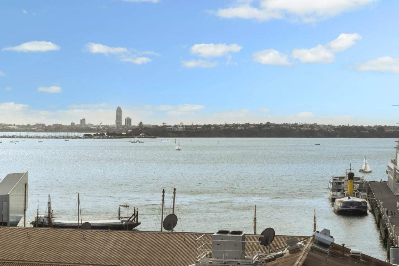 Cbd Viaduct Harbour Resort Auckland Room photo